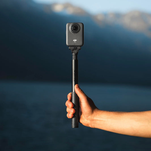 DJI Osmo 360 Combo Adventure, fotocamera 360 con immagini a 360° da 1 pollice, durata della batteria estesa con 3 batterie, video a 360° nativi in 8K, action cam per sport, vlog